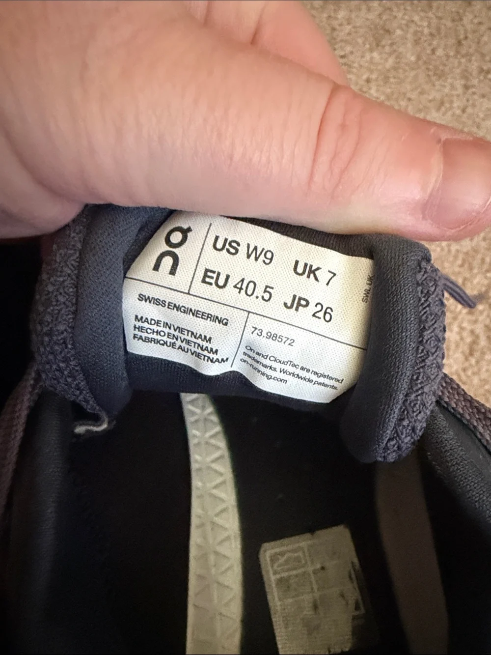 Excellent used condition- On Cloud Women's Cloudwander Waterproof Size 9 Navy